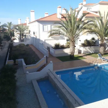 Praia Del Rey Seaview Διαμέρισμα *